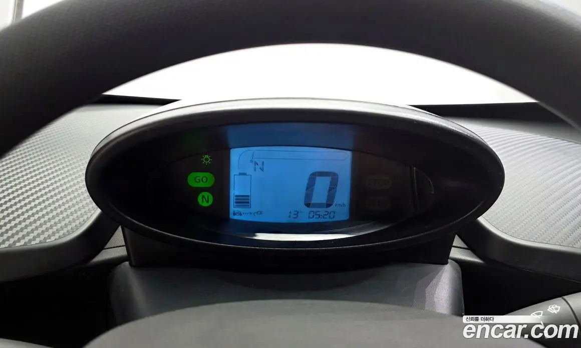 Renault (Samsung) Twizy 2019 0.1 автомат (гидро), фото 11 Renault (Samsung) Twizy 2019 0.1 автомат (гидро), фото 11
