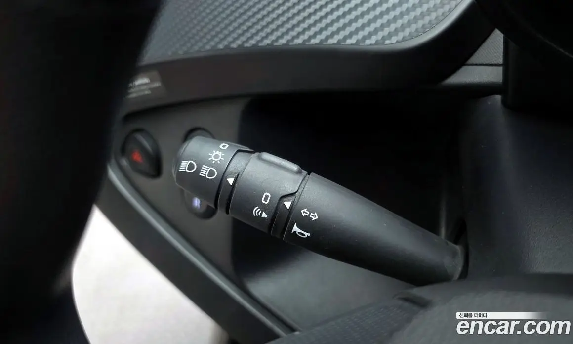 Renault (Samsung) Twizy 2019 0.1 автомат (гидро), фото 17 Renault (Samsung) Twizy 2019 0.1 автомат (гидро), фото 17