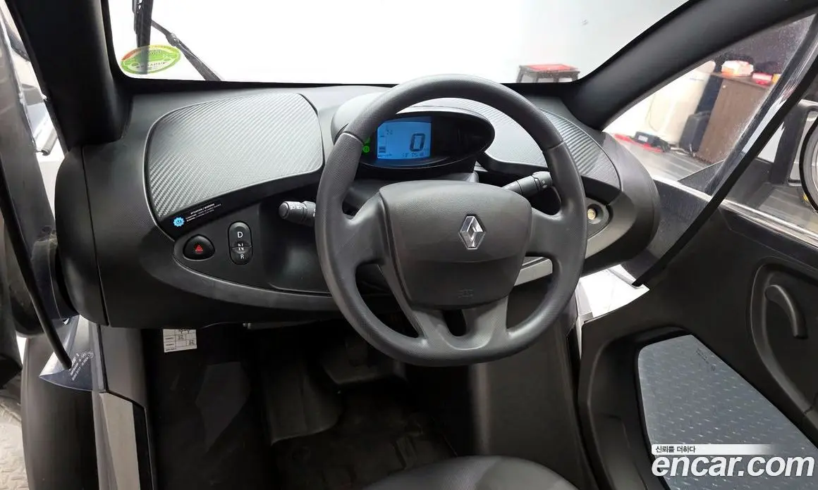 Renault (Samsung) Twizy 2019 0.1 автомат (гидро), фото 10 Renault (Samsung) Twizy 2019 0.1 автомат (гидро), фото 10