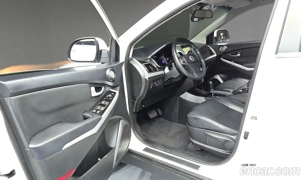 SsangYong Korando 2015 2.0 автомат (гидро), фото 13 SsangYong Korando 2015 2.0 автомат (гидро), фото 13