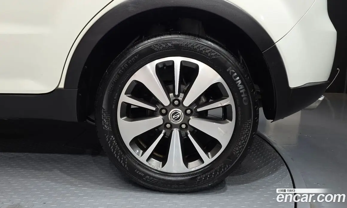 SsangYong Korando 2015 2.0 автомат (гидро), фото 7 SsangYong Korando 2015 2.0 автомат (гидро), фото 7