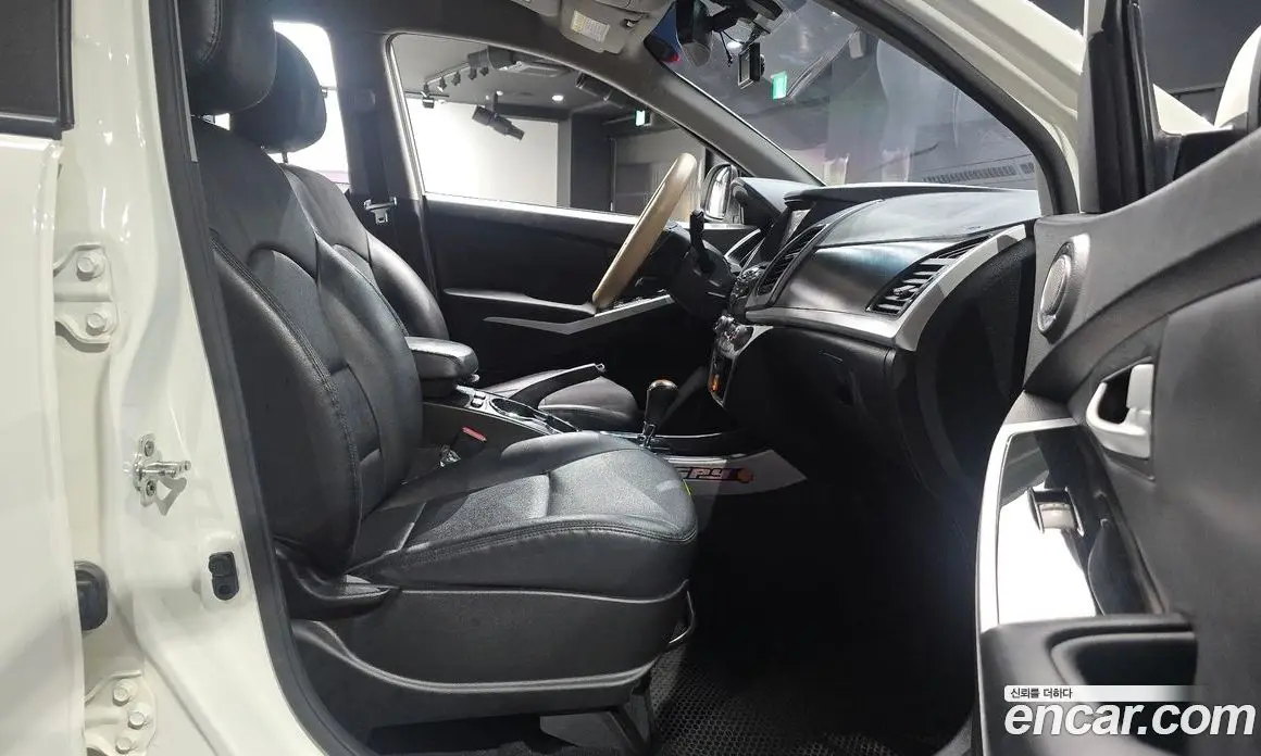 SsangYong Korando 2016 2.2 автомат (гидро), фото 16