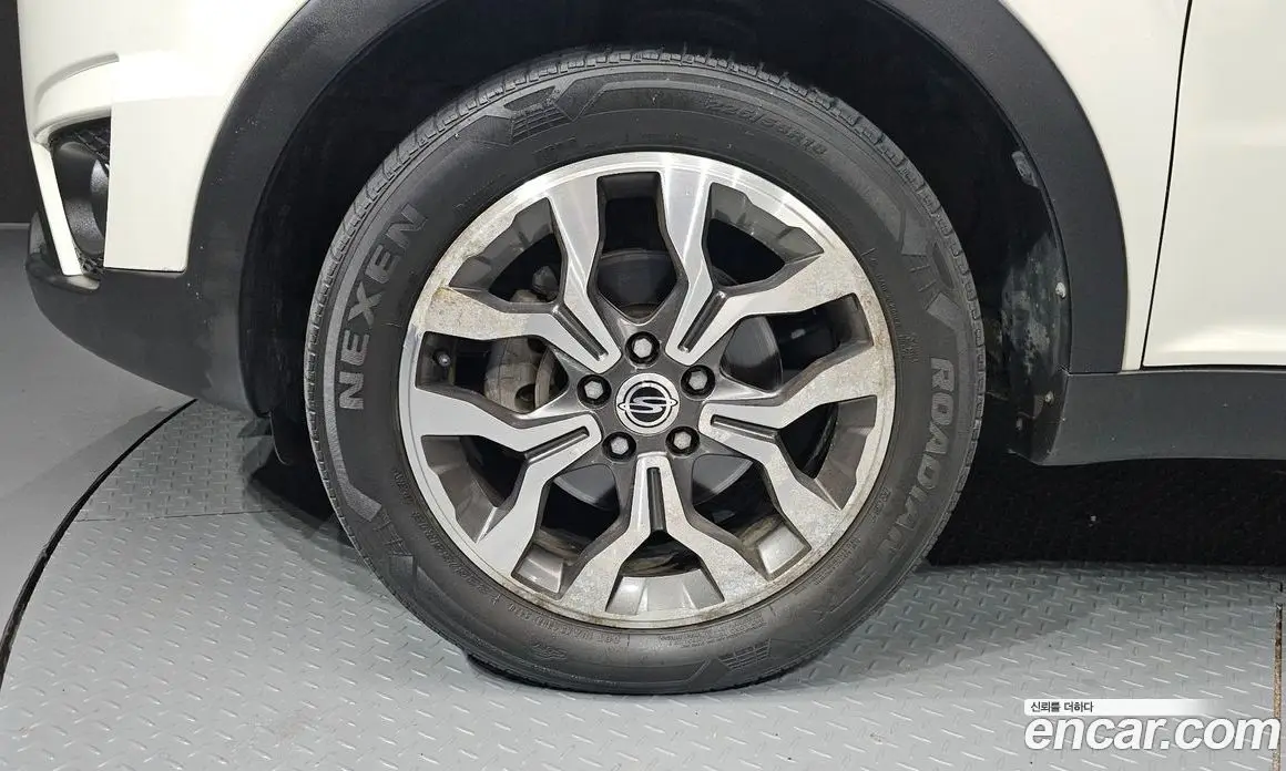 SsangYong Korando 2016 2.2 автомат (гидро), фото 5