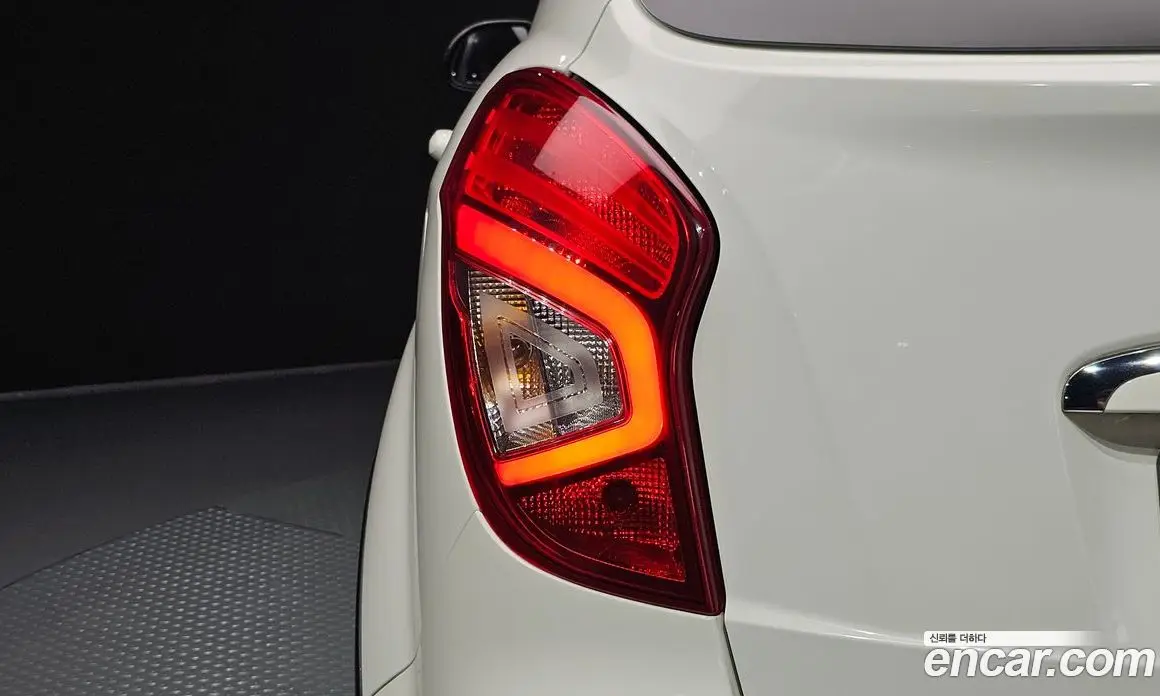 SsangYong Korando 2016 2.2 автомат (гидро), фото 9