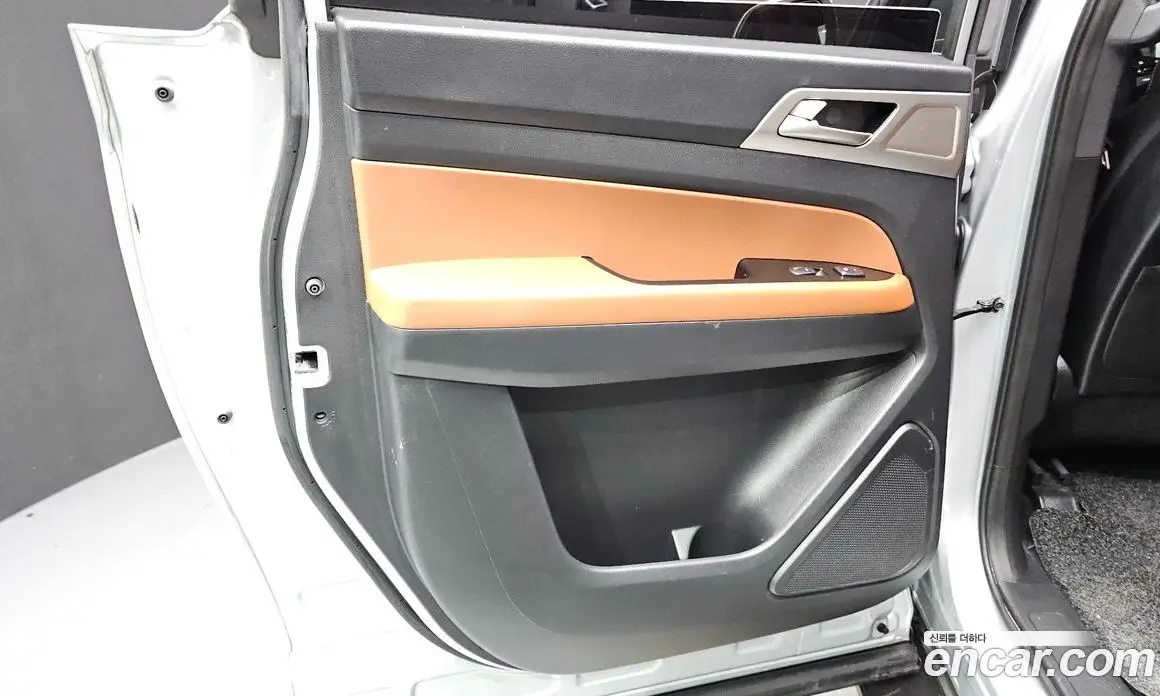 SsangYong Rexton 2018 2.2 автомат (гидро), фото 15