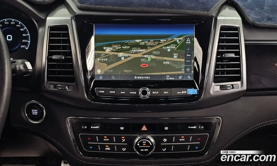SsangYong Rexton 2022 2.2 автомат (гидро), фото 20