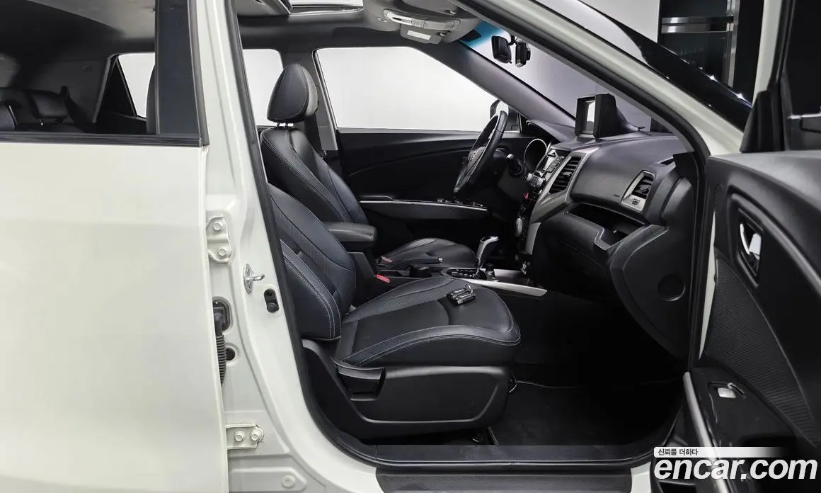 SsangYong TIBOLI 2016 1.6 автомат (гидро), фото 15 SsangYong TIBOLI 2016 1.6 автомат (гидро), фото 15