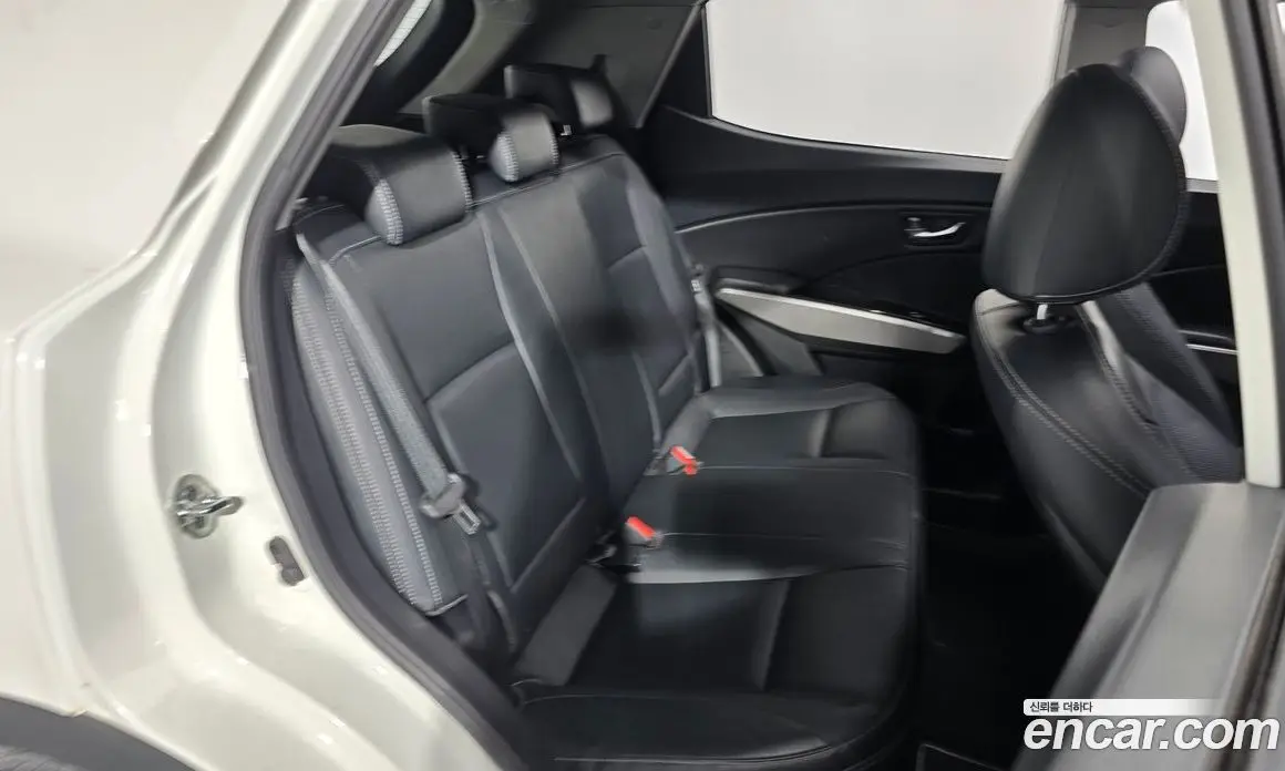 SsangYong TIBOLI 2016 1.6 автомат (гидро), фото 16 SsangYong TIBOLI 2016 1.6 автомат (гидро), фото 16