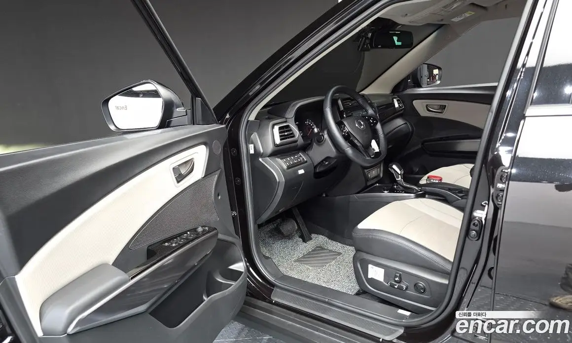 SsangYong TIBOLI 2023 1.6 автомат (гидро), фото 13