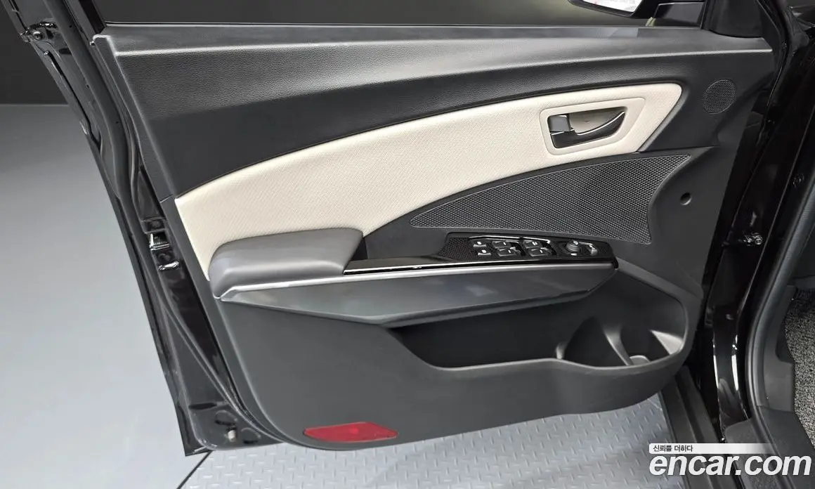SsangYong TIBOLI 2023 1.6 автомат (гидро), фото 14