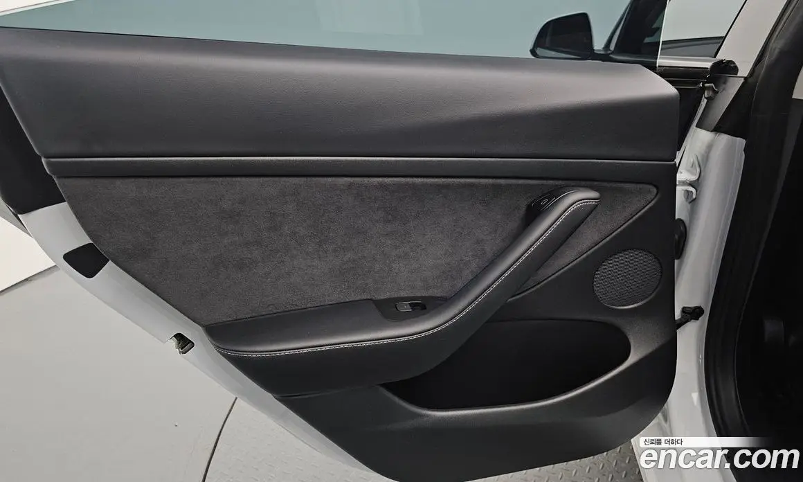 Tesla Model 3 2022 0.2 автомат (гидро), фото 15