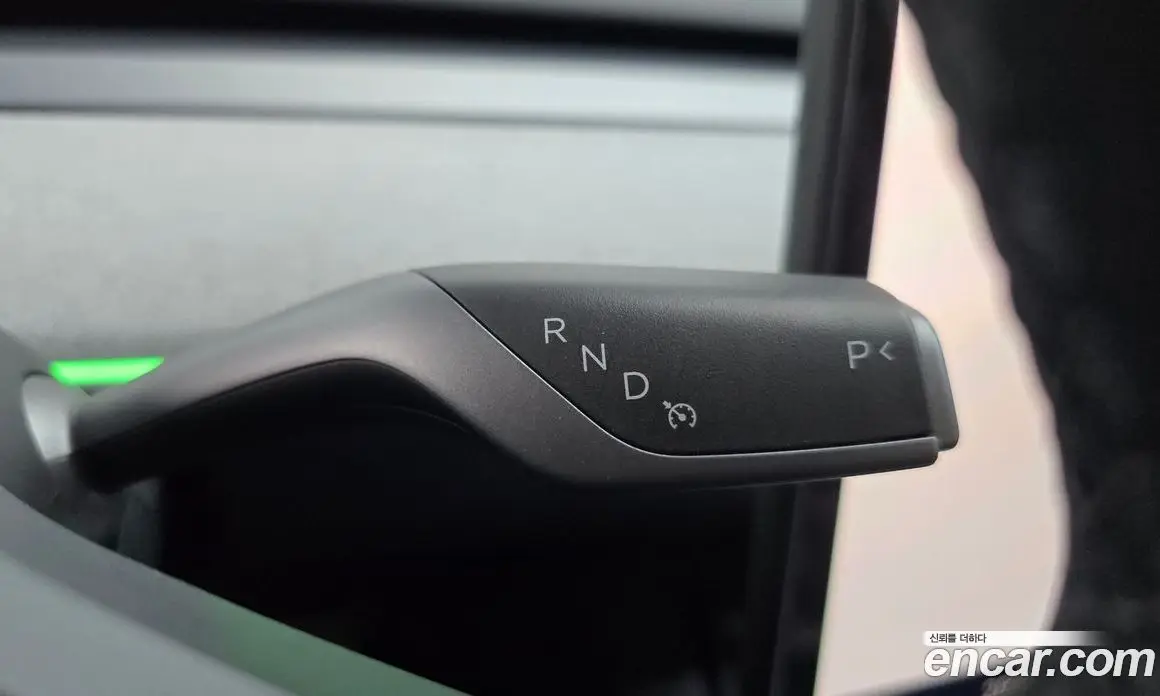 Tesla Model Y 2024 0.2 автомат (гидро), фото 11 Tesla Model Y 2024 0.2 автомат (гидро), фото 11