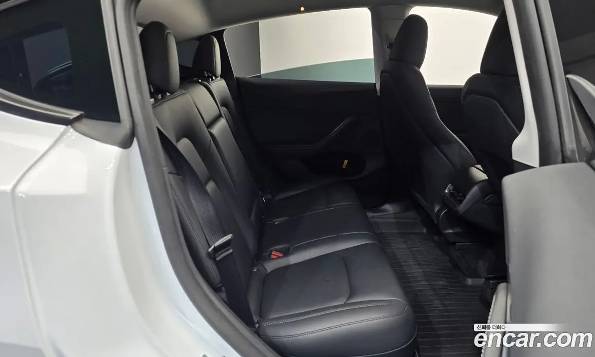 Tesla Model Y 2024 0.2 автомат (гидро), фото 16 Tesla Model Y 2024 0.2 автомат (гидро), фото 16