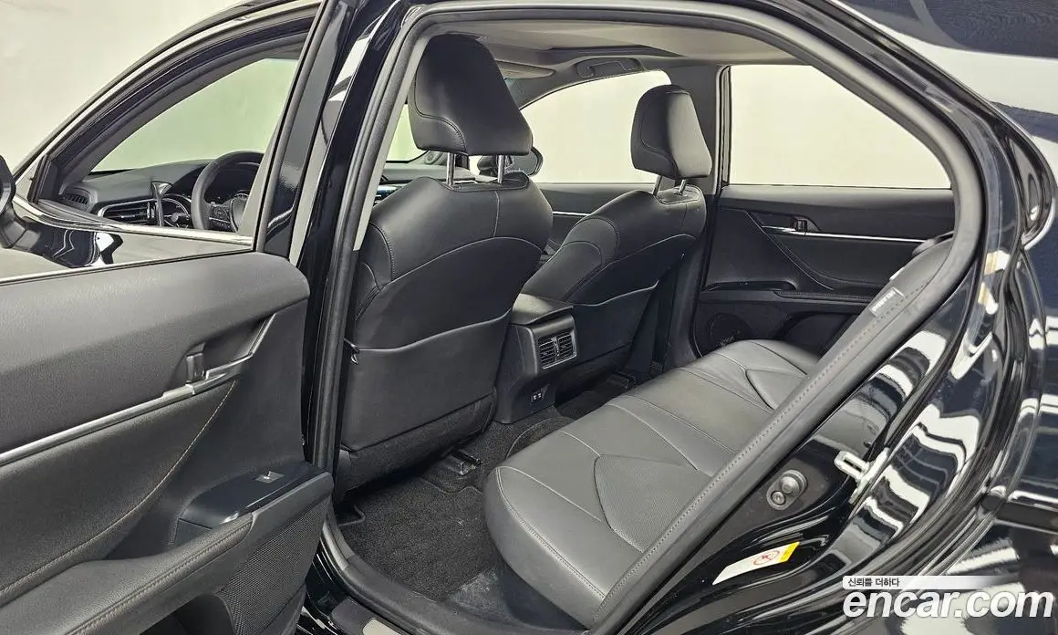Toyota Camry 2017 2.5 автомат (гидро), фото 15 Toyota Camry 2017 2.5 автомат (гидро), фото 15