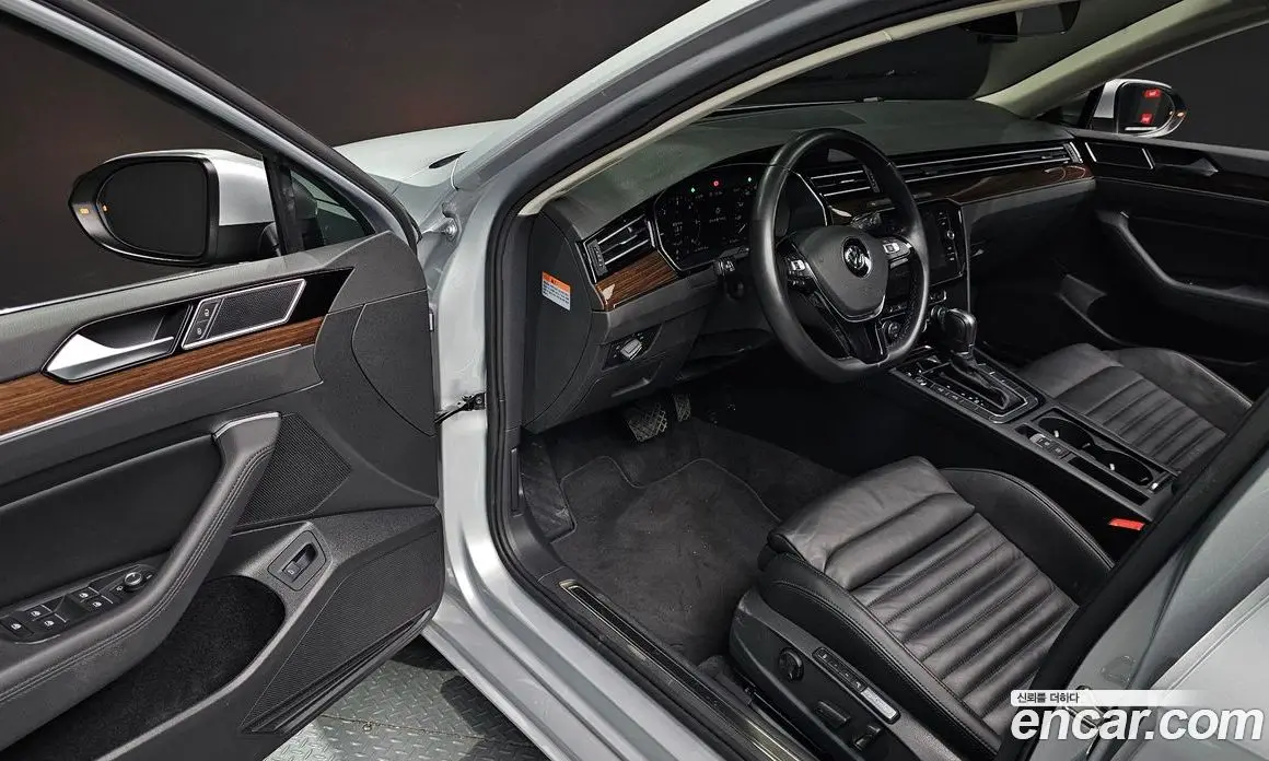 Volkswagen Passat 2018 2.0 автомат (гидро), фото 13 Volkswagen Passat 2018 2.0 автомат (гидро), фото 13