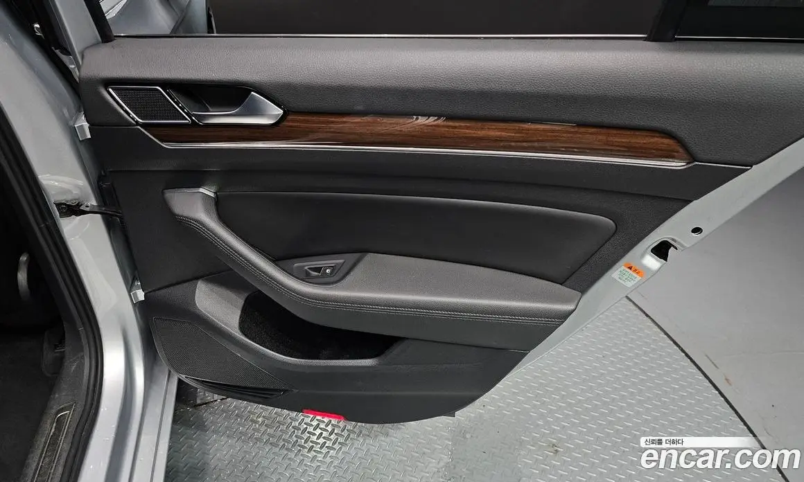 Volkswagen Passat 2018 2.0 автомат (гидро), фото 15 Volkswagen Passat 2018 2.0 автомат (гидро), фото 15
