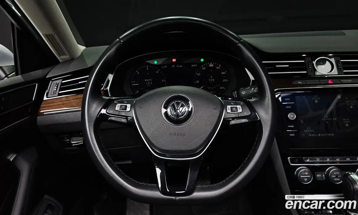 Volkswagen Passat 2018 2.0 автомат (гидро), фото 18 Volkswagen Passat 2018 2.0 автомат (гидро), фото 18