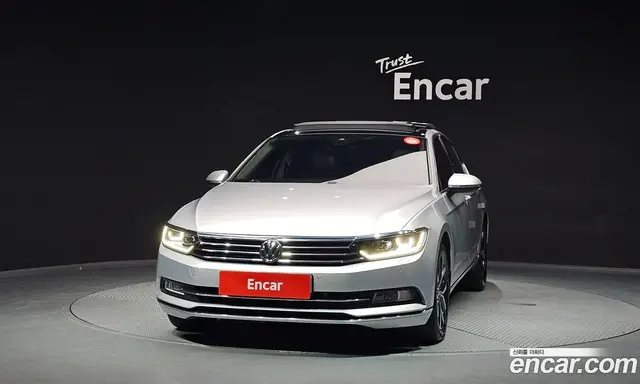 Volkswagen Passat 2018 2.0 автомат (гидро), миниатюра 3 Volkswagen Passat 2018 2.0 автомат (гидро), миниатюра 3