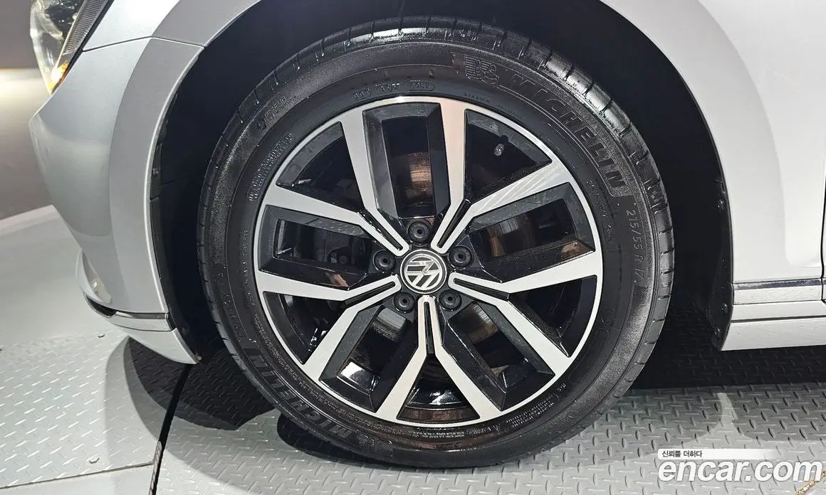 Volkswagen Passat 2018 2.0 автомат (гидро), фото 5 Volkswagen Passat 2018 2.0 автомат (гидро), фото 5
