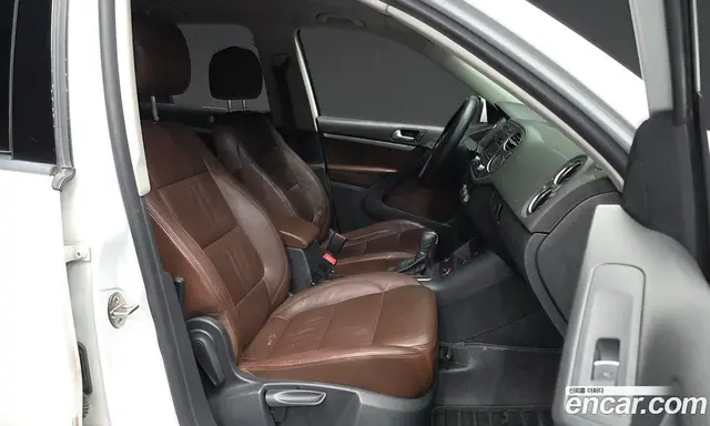 Volkswagen Tiguan 2015 2.0 автомат (гидро), миниатюра 11