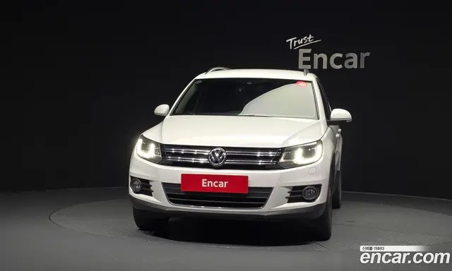 Volkswagen Tiguan 2015 2.0 автомат (гидро), миниатюра 3