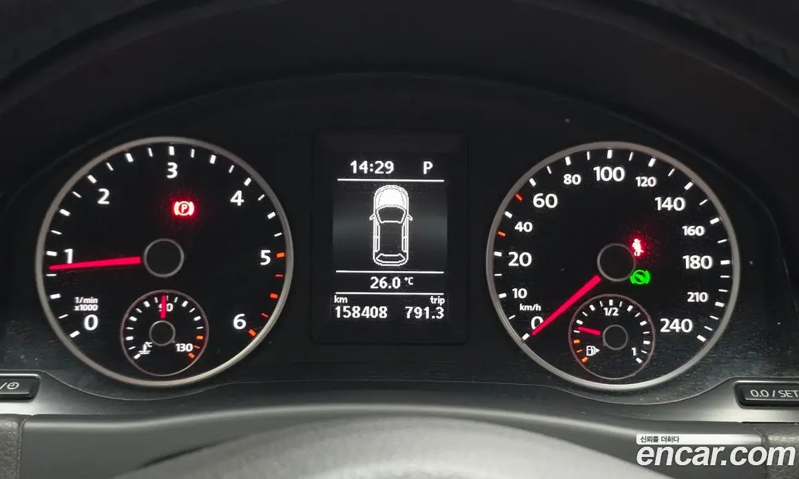 Volkswagen Tiguan 2015 2.0 автомат (гидро), фото 8