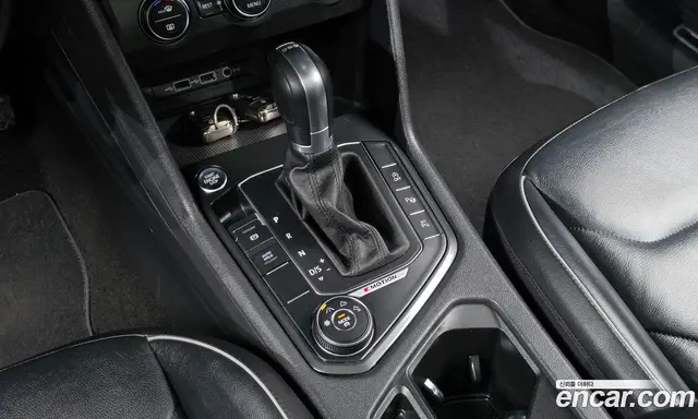 Volkswagen Tiguan 2018 2.0 автомат (гидро), миниатюра 11