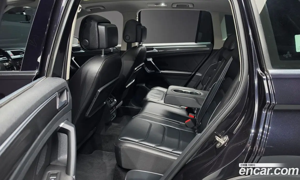 Volkswagen Tiguan 2018 2.0 автомат (гидро), фото 16