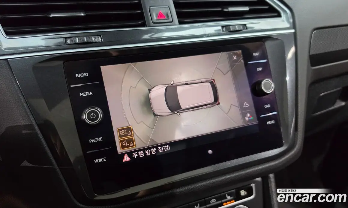 Volkswagen Tiguan 2018 2.0 автомат (гидро), фото 20