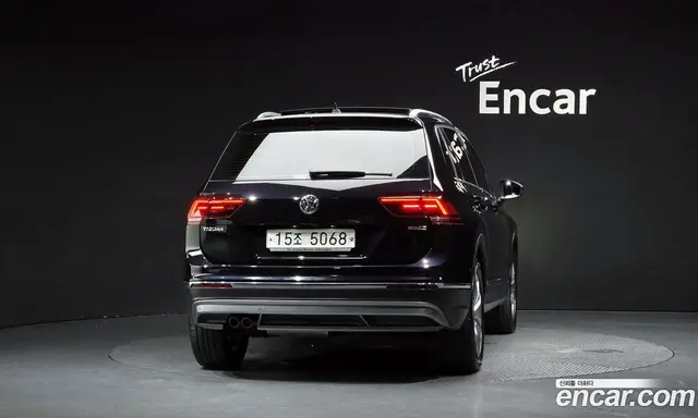 Volkswagen Tiguan 2018 2.0 автомат (гидро), миниатюра 3