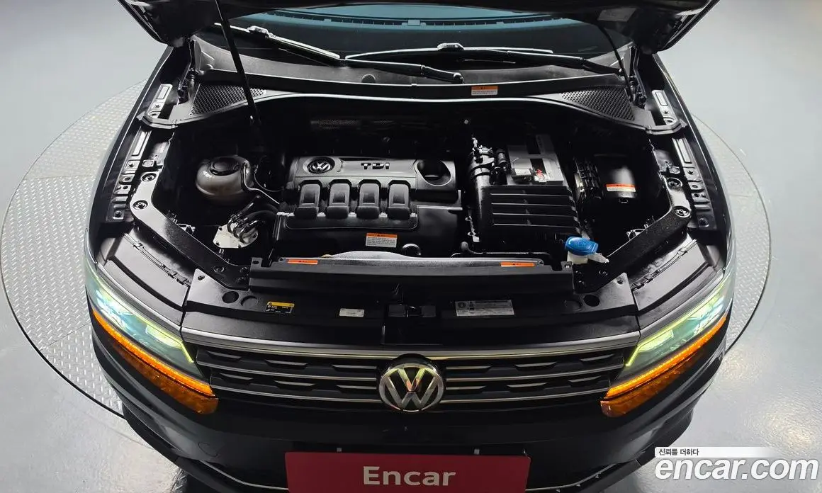 Volkswagen Tiguan 2018 2.0 автомат (гидро), фото 5
