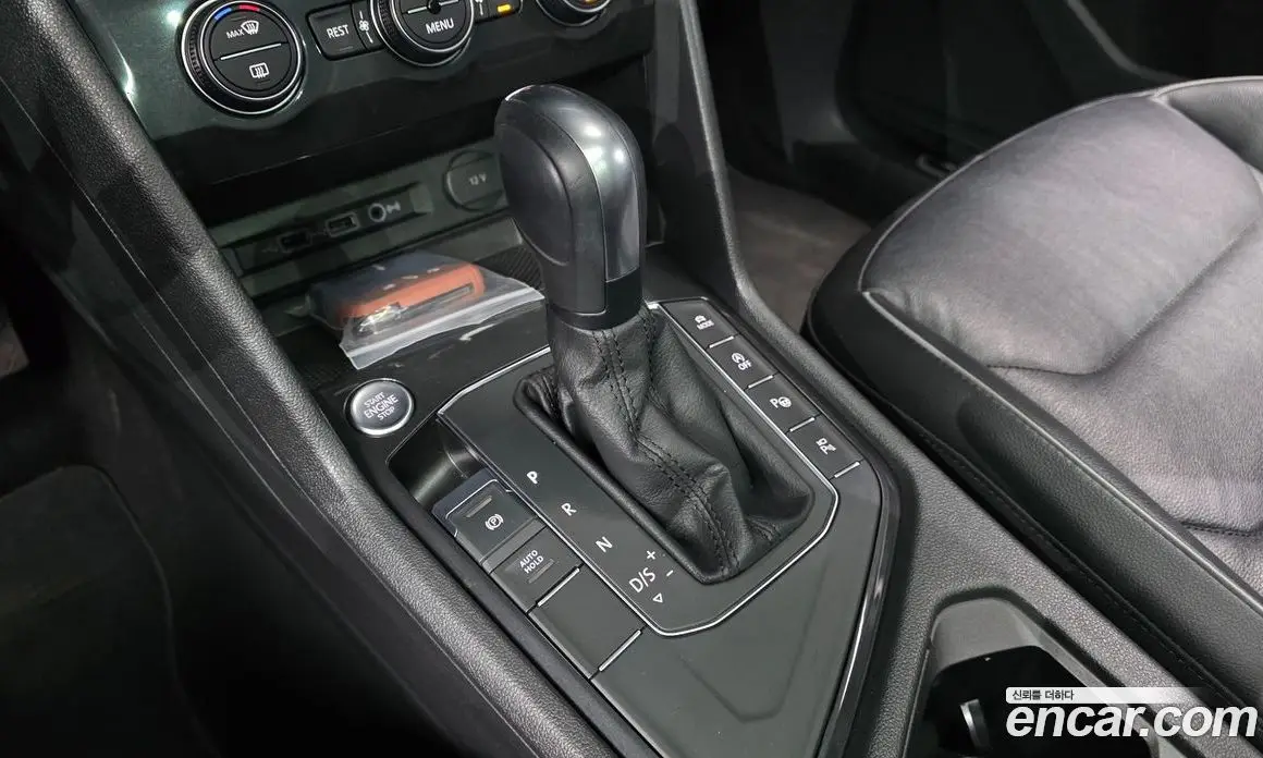 Volkswagen Tiguan 2019 2.0 автомат (гидро), фото 12 Volkswagen Tiguan 2019 2.0 автомат (гидро), фото 12