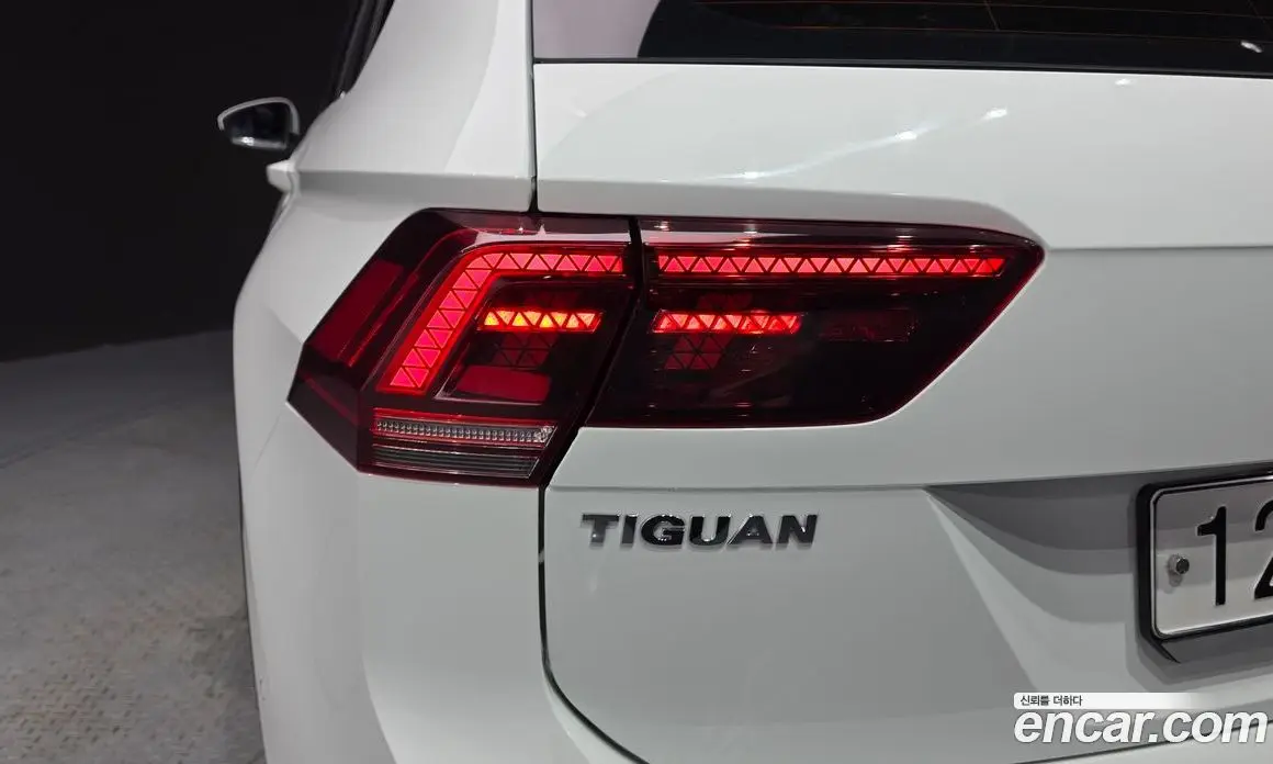 Volkswagen Tiguan 2019 2.0 автомат (гидро), фото 9 Volkswagen Tiguan 2019 2.0 автомат (гидро), фото 9
