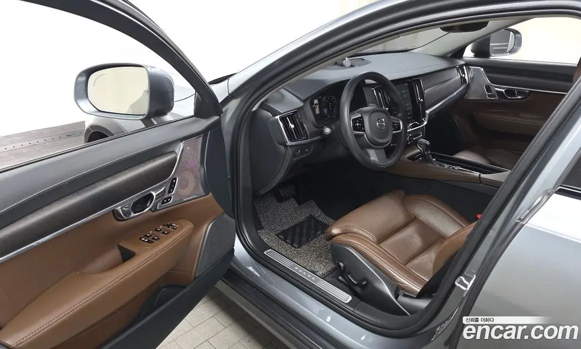 Volvo V90 2019 2.0 автомат (гидро), фото 13 Volvo V90 2019 2.0 автомат (гидро), фото 13