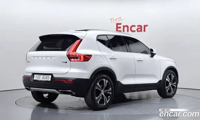 Volvo XC40 2019 2.0 автомат (гидро), миниатюра 2 Volvo XC40 2019 2.0 автомат (гидро), миниатюра 2