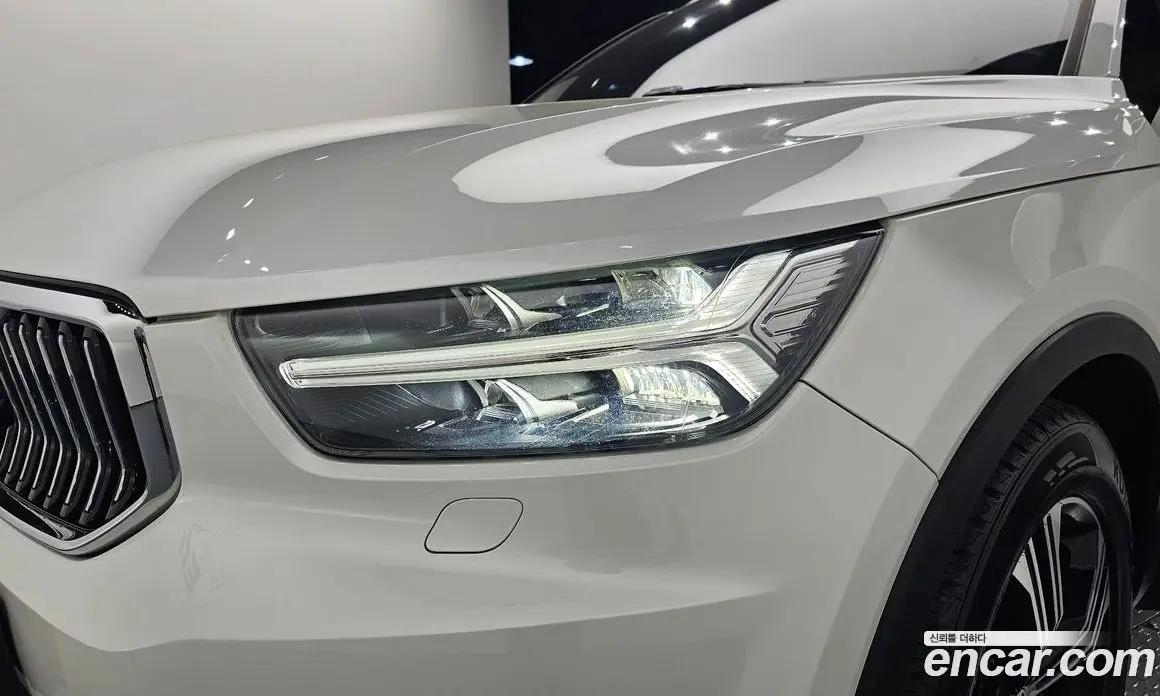 Volvo XC40 2019 2.0 автомат (гидро), фото 8 Volvo XC40 2019 2.0 автомат (гидро), фото 8