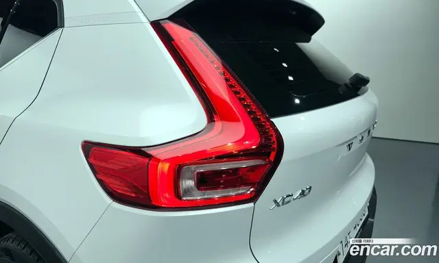 Volvo XC40 2019 2.0 автомат (гидро), миниатюра 9 Volvo XC40 2019 2.0 автомат (гидро), миниатюра 9