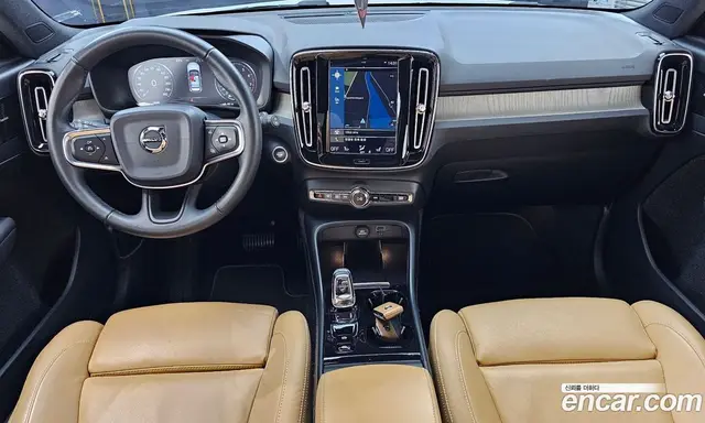 Volvo XC40 2019 2.0 автомат (гидро), миниатюра 10 Volvo XC40 2019 2.0 автомат (гидро), миниатюра 10