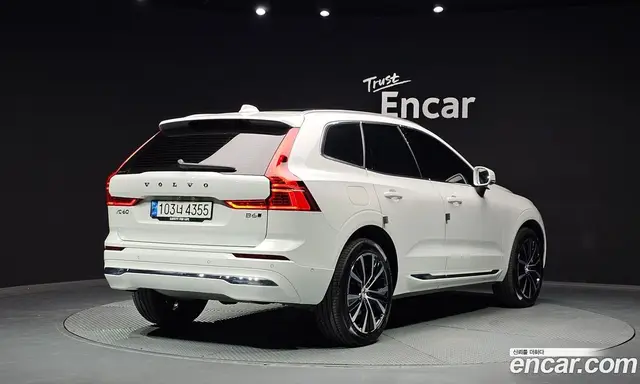 Volvo XC60 2023 2.0 автомат (гидро), миниатюра 2 Volvo XC60 2023 2.0 автомат (гидро), миниатюра 2