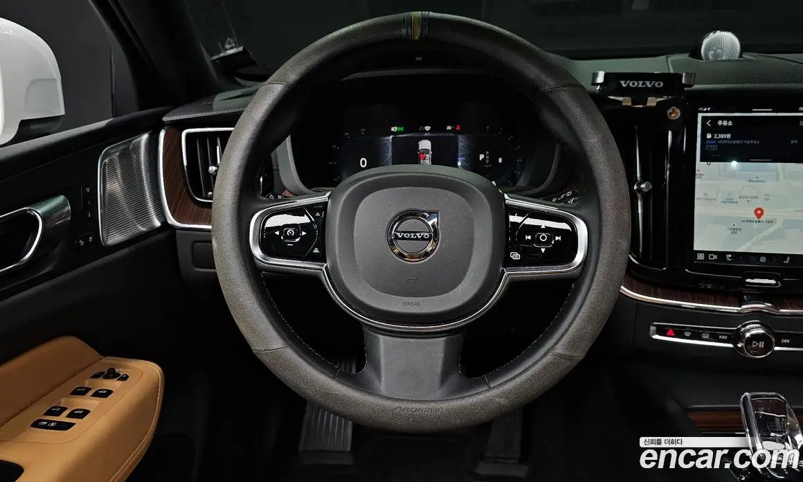 Volvo XC60 2023 2.0 автомат (гидро), фото 19 Volvo XC60 2023 2.0 автомат (гидро), фото 19