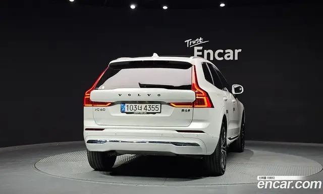 Volvo XC60 2023 2.0 автомат (гидро), миниатюра 4 Volvo XC60 2023 2.0 автомат (гидро), миниатюра 4