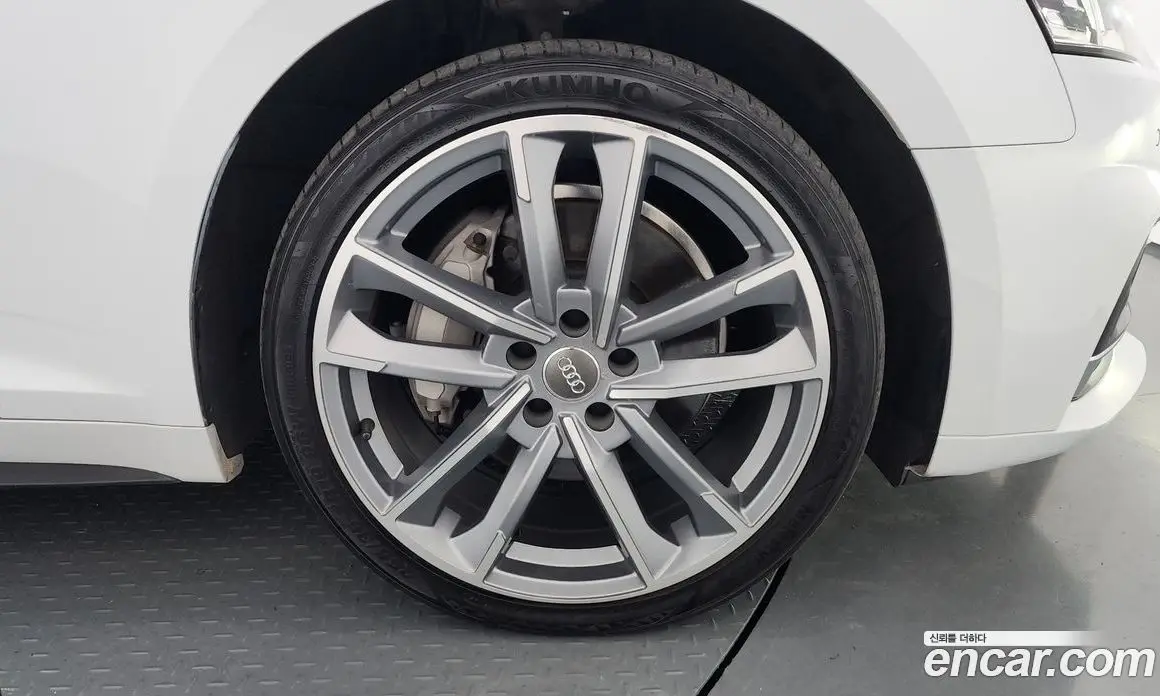 Audi A5 2019 2.0 автомат (гидро), фото 5 Audi A5 2019 2.0 автомат (гидро), фото 5