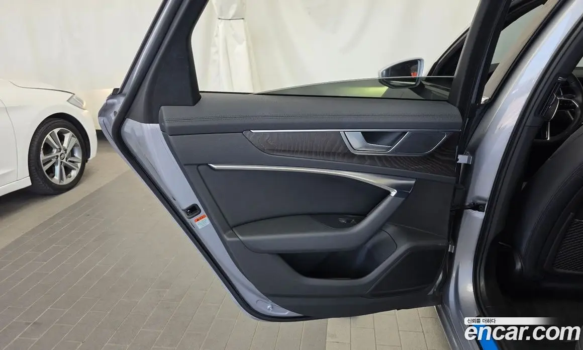Audi A6 2020 2.0 автомат (гидро), фото 15