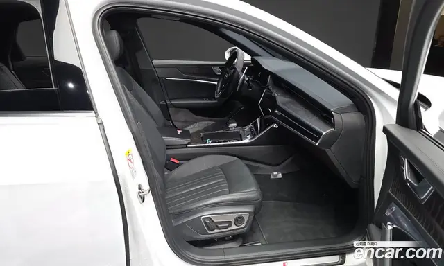Audi A6 2020 2.0 автомат (гидро), миниатюра 11