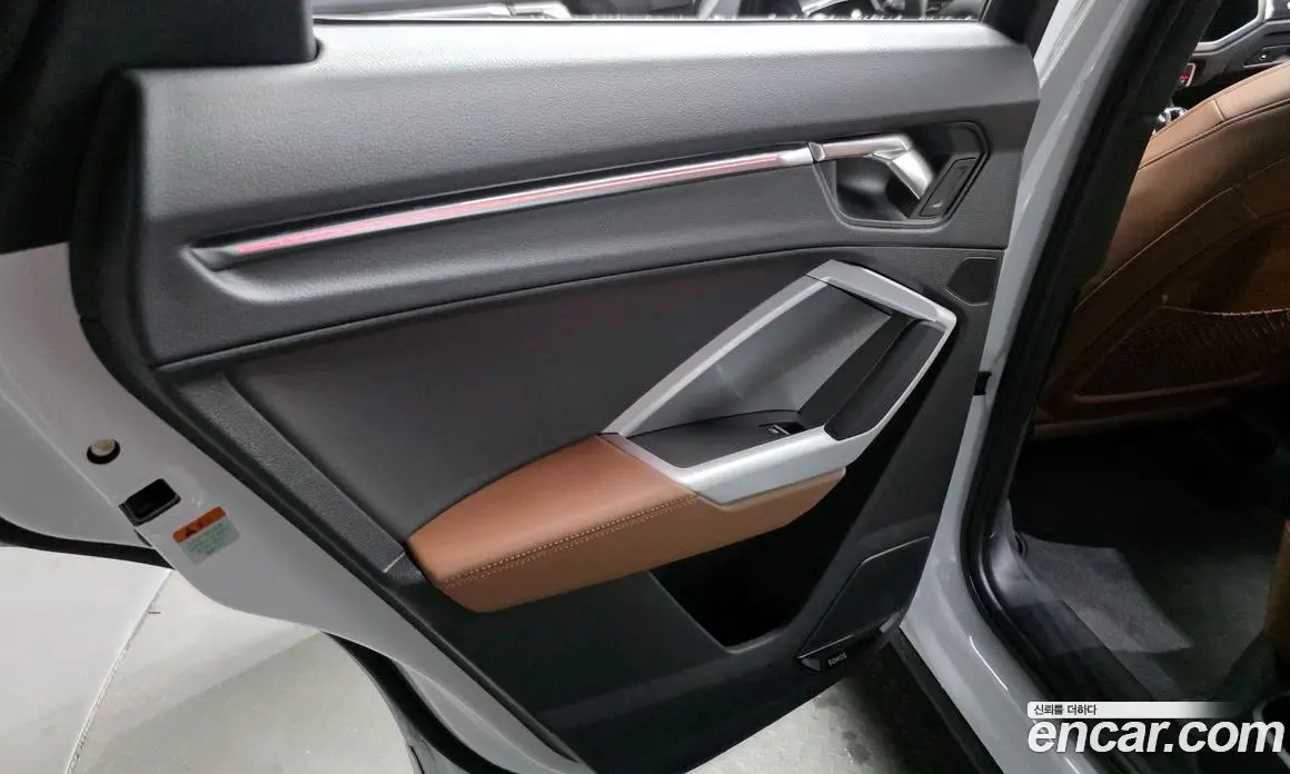 Audi Q3 2025 2.0 автомат (гидро), фото 15