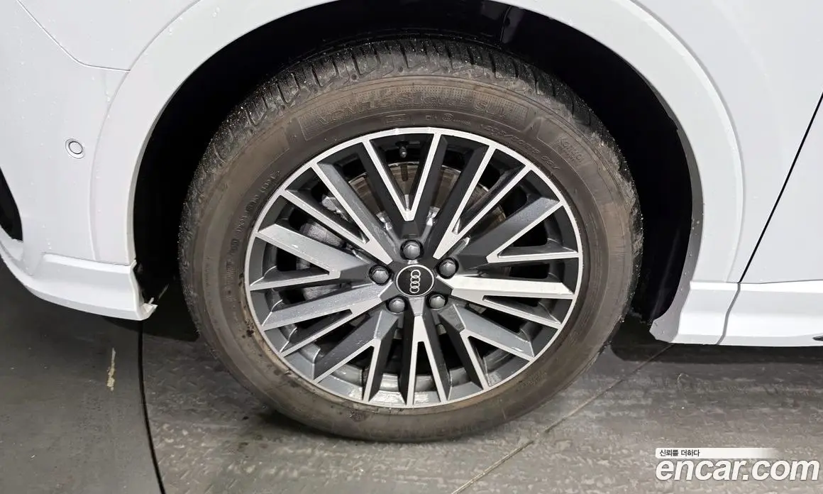 Audi Q3 2025 2.0 автомат (гидро), фото 5