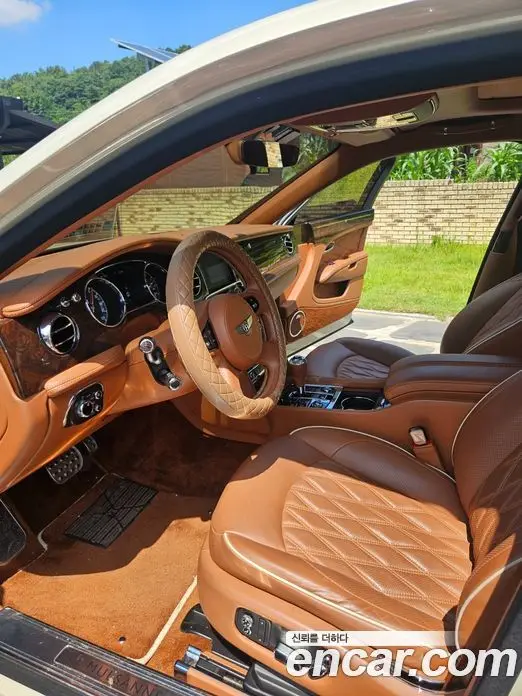 Bentley Mulsanne 2018 6.8 автомат (гидро), фото 14 Bentley Mulsanne 2018 6.8 автомат (гидро), фото 14