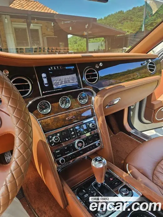 Bentley Mulsanne 2018 6.8 автомат (гидро), фото 16 Bentley Mulsanne 2018 6.8 автомат (гидро), фото 16