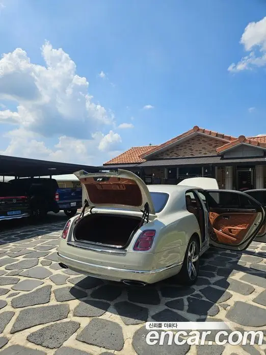 Bentley Mulsanne 2018 6.8 автомат (гидро), фото 20 Bentley Mulsanne 2018 6.8 автомат (гидро), фото 20