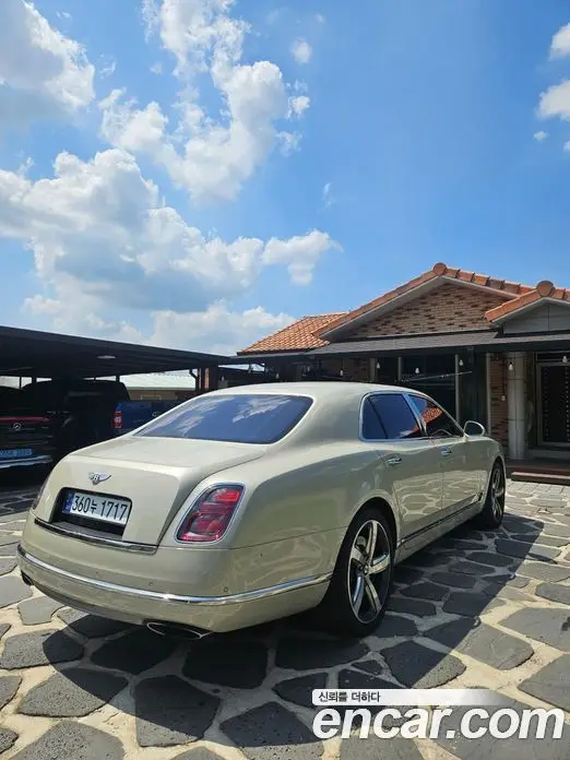Bentley Mulsanne 2018 6.8 автомат (гидро), фото 6 Bentley Mulsanne 2018 6.8 автомат (гидро), фото 6